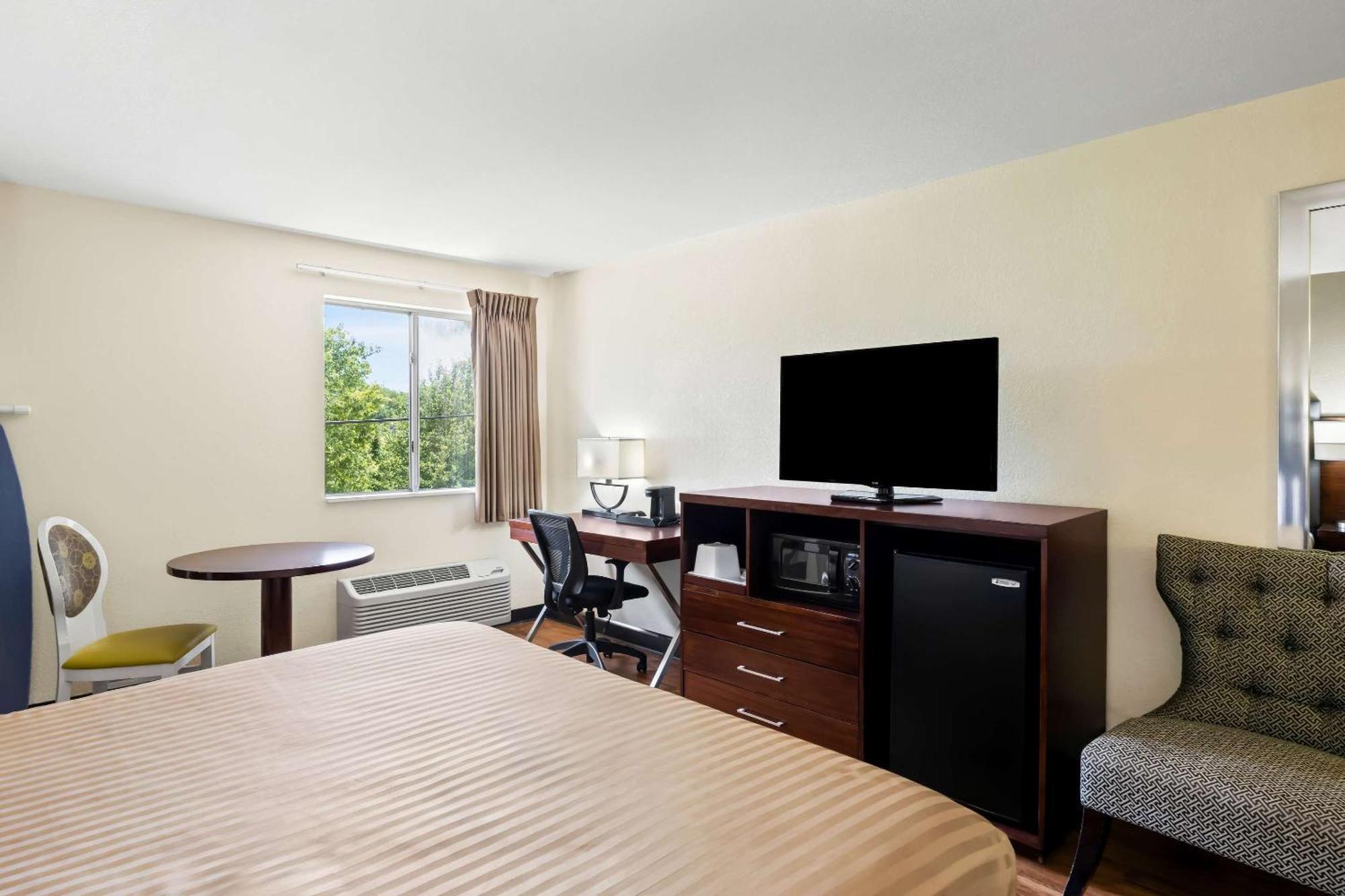 Econo Lodge Emporia